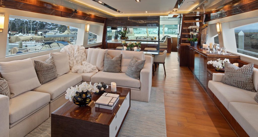 Diamond Seas Yacht Rental - Giants Enterprises